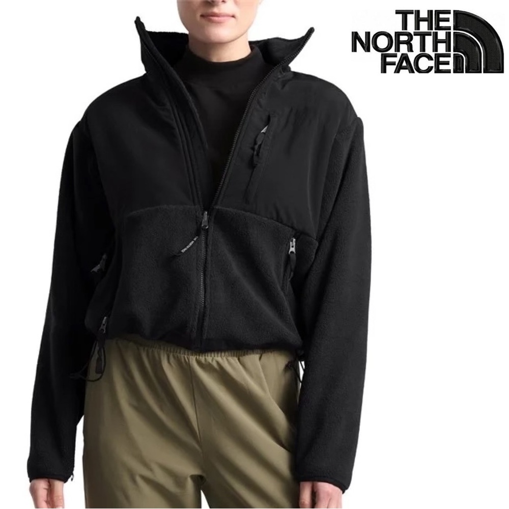 The North Face Women’s ‘95 Retro Denali Jacket, Black/silver, US M, sample.